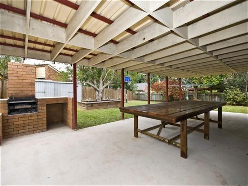 43 Jilbard Drive, Springwood QLD 4127