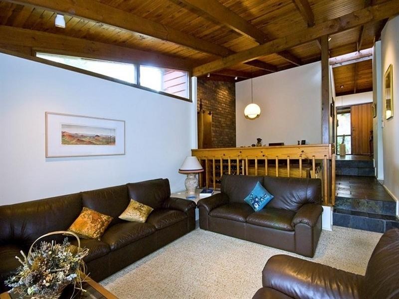 12 Lynshanel Court, Springwood QLD 4127