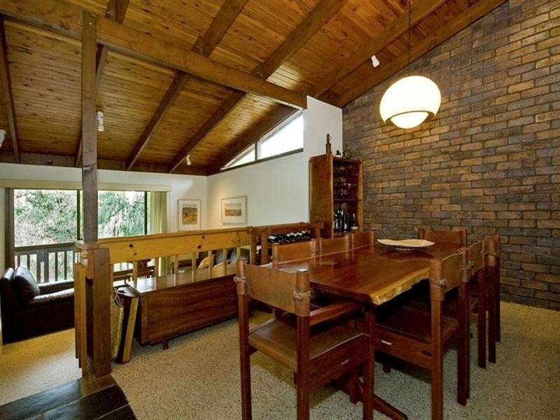 12 Lynshanel Court, Springwood QLD 4127