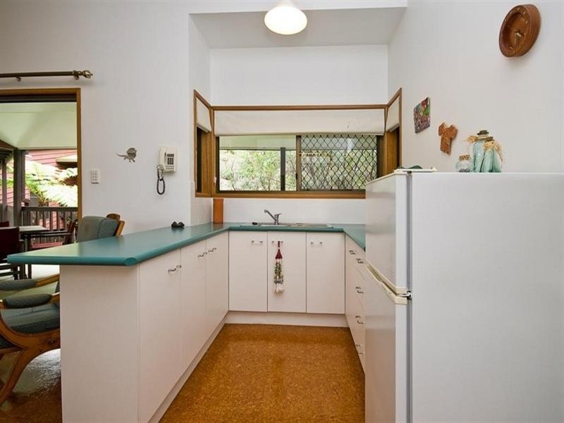 12 Lynshanel Court, Springwood QLD 4127