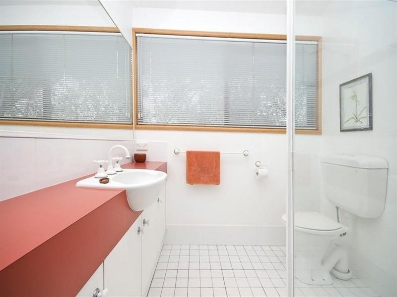 12 Lynshanel Court, Springwood QLD 4127