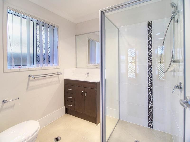 16 Kenilworth Crescent, Waterford QLD 4133