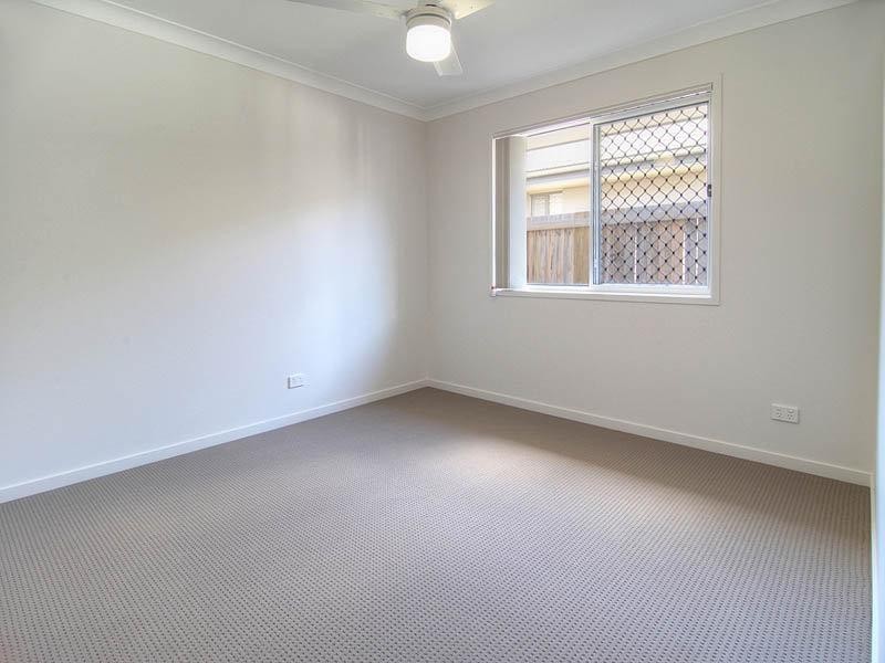 16 Kenilworth Crescent, Waterford QLD 4133