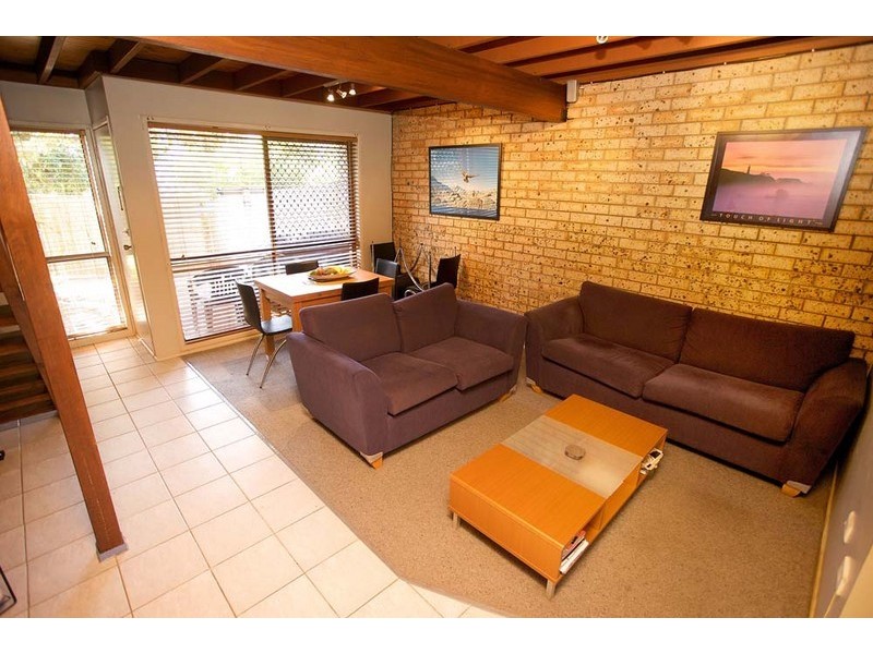 2/21 Chatswood Road, Daisy Hill QLD 4127