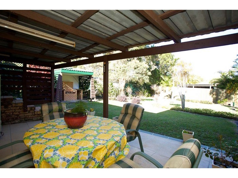 5 Rholanda Crescent, Springwood QLD 4127