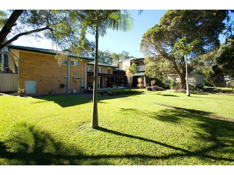 5 Rholanda Crescent, Springwood QLD 4127