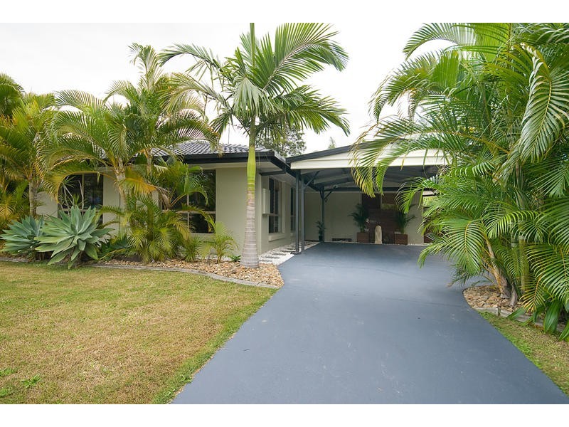 25 Drews Road, Tanah Merah QLD 4128