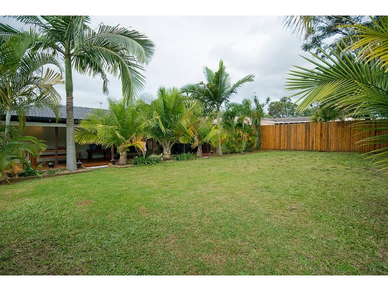 25 Drews Road, Tanah Merah QLD 4128
