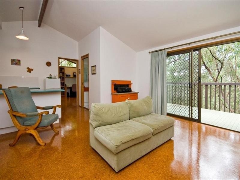 12 Lynshanel Court, Springwood QLD 4127