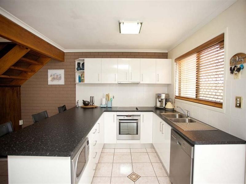 29/111 Barbaralla Drive, Springwood QLD 4127