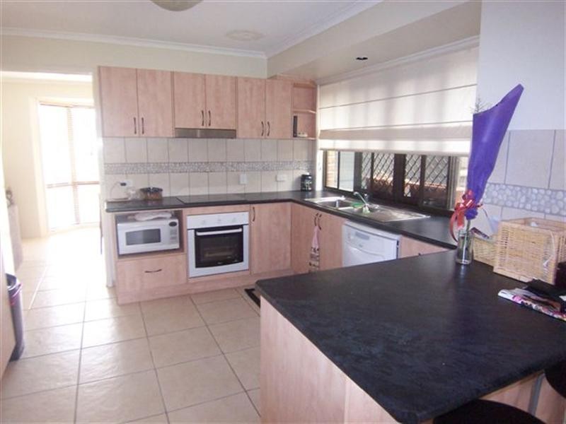 2 Lillygreen Court, Springwood QLD 4127