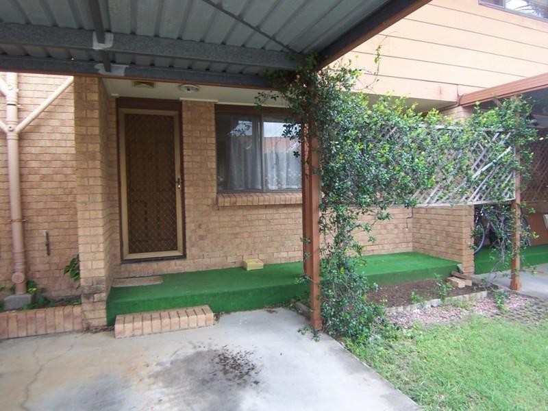 2/4 Efymia Court, Daisy Hill QLD 4127