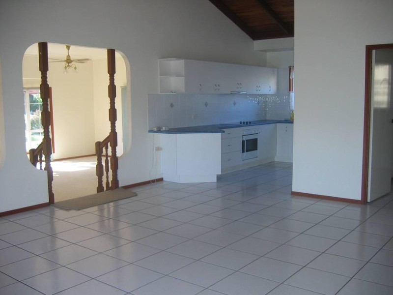 9 Everest Street, Daisy Hill QLD 4127