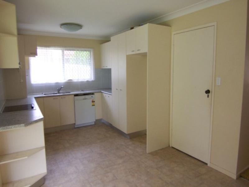 44 Cinderella Drive, Springwood QLD 4127