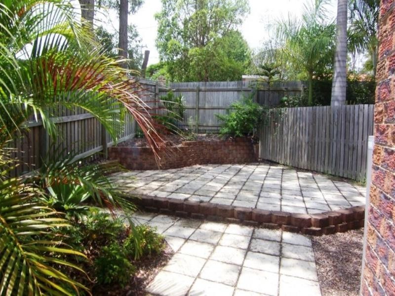 2/95 Barbaralla Drive, Springwood QLD 4127