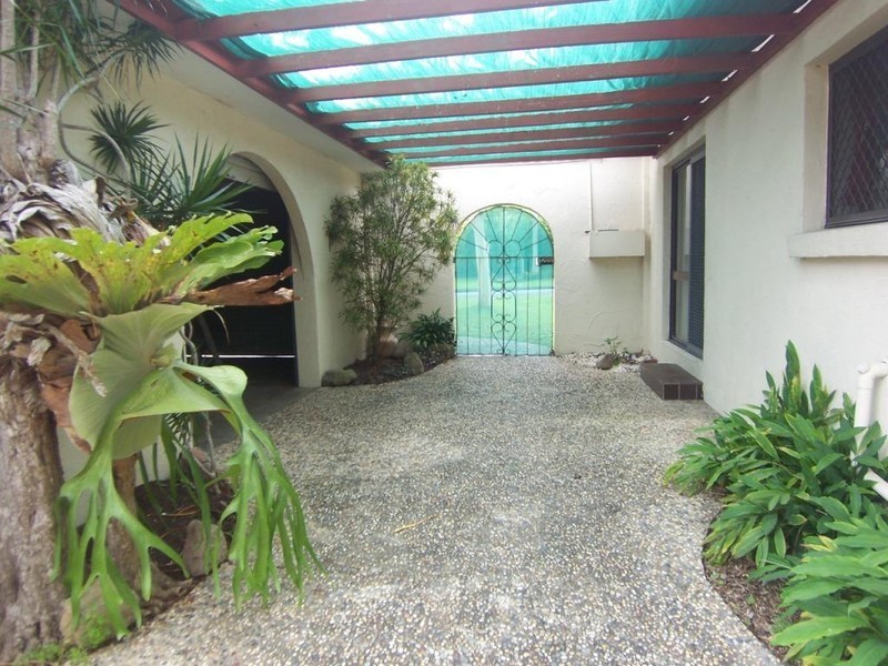 44 Magellan Road, Springwood QLD 4127