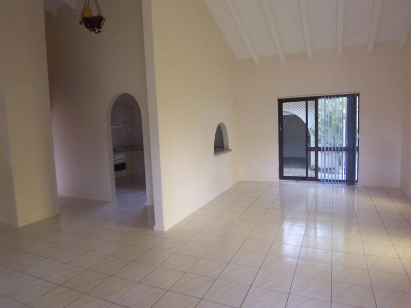 44 Magellan Road, Springwood QLD 4127