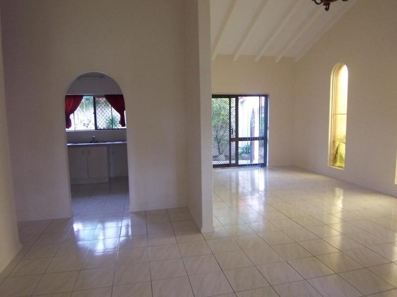 44 Magellan Road, Springwood QLD 4127