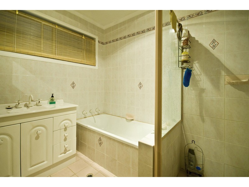 10 Farr Court, Daisy Hill QLD 4127