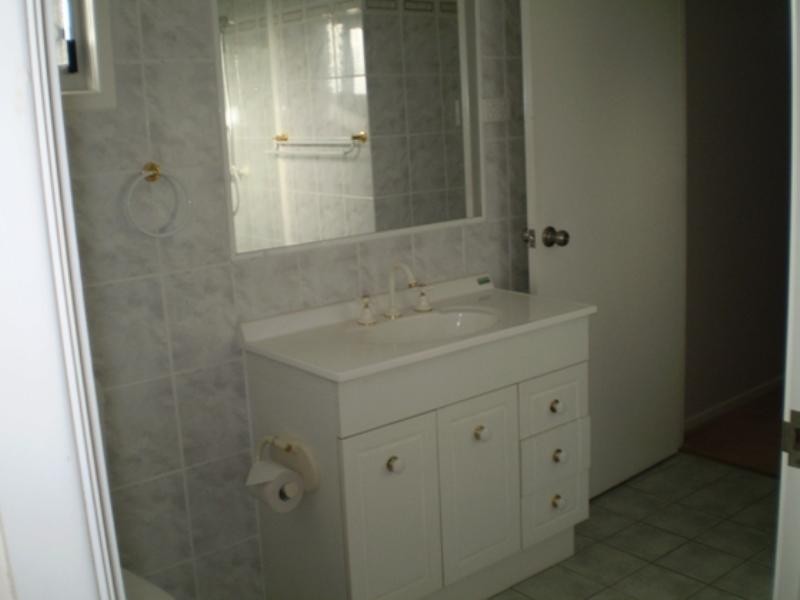 32 Cinderella Drive, Springwood QLD 4127