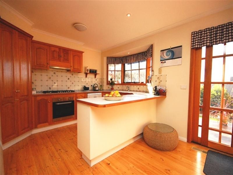 69 Alpine Way, Kilsyth VIC 3137