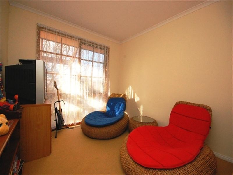 69 Alpine Way, Kilsyth VIC 3137