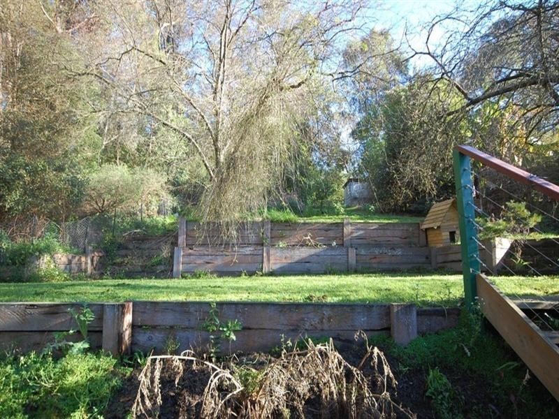 14 Joy Avenue, Mount Evelyn VIC 3796