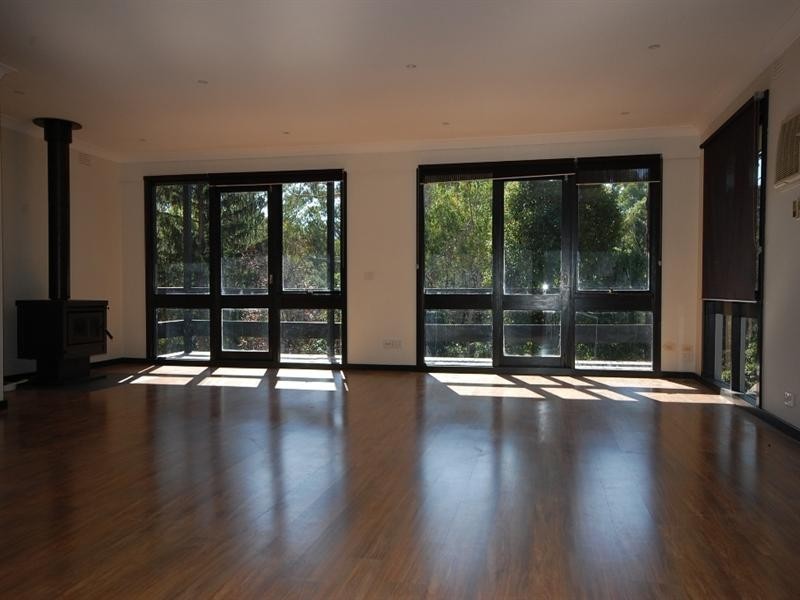 24 Priestley Crescent, Mount Evelyn VIC 3796