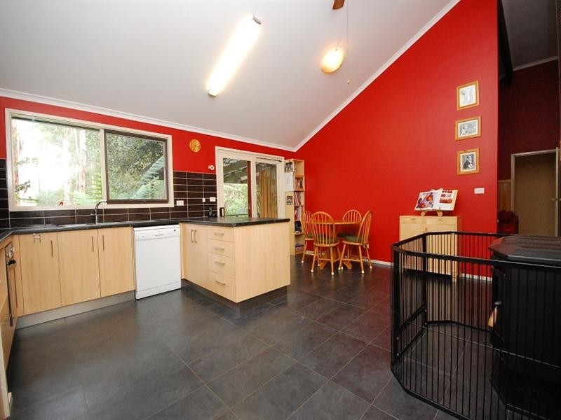 36 Priestley Crescent, Mount Evelyn VIC 3796