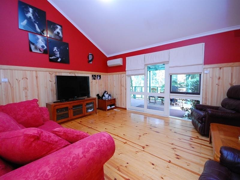 36 Priestley Crescent, Mount Evelyn VIC 3796