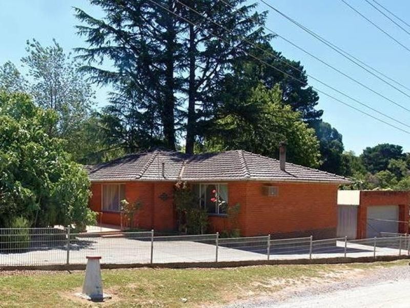 23 Monbulk Road, Mount Evelyn VIC 3796