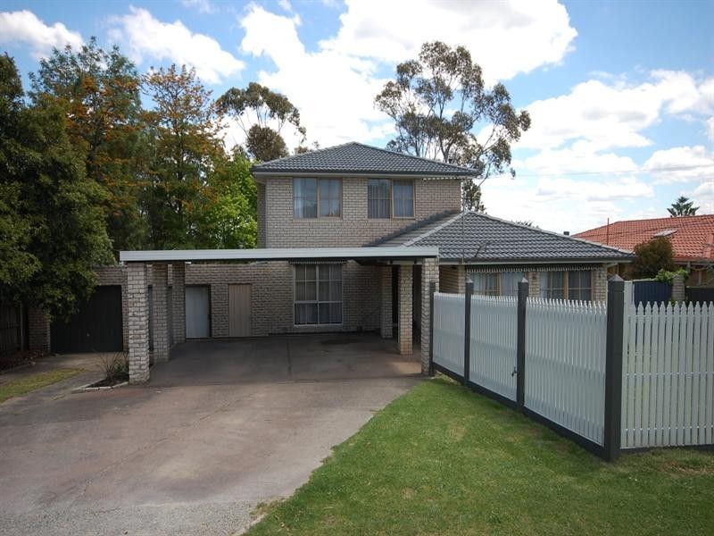 55 Edward Road, Chirnside Park VIC 3116