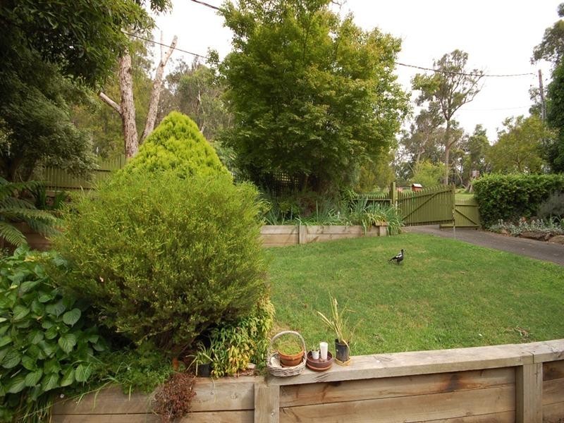 16 Wombalano Road, Mount Evelyn VIC 3796