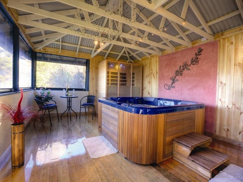 1308 Mt Dandenong Road, Kalorama VIC 3766