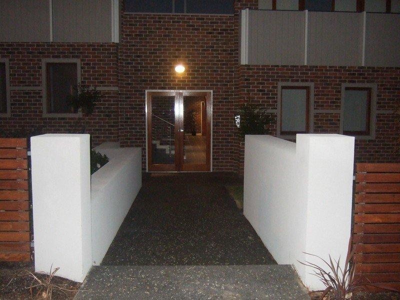 11/70 Hewish Road, Croydon VIC 3136