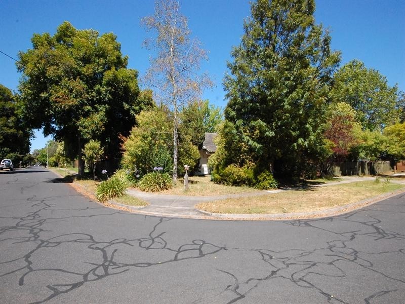 21 Plumer Street, Croydon VIC 3136