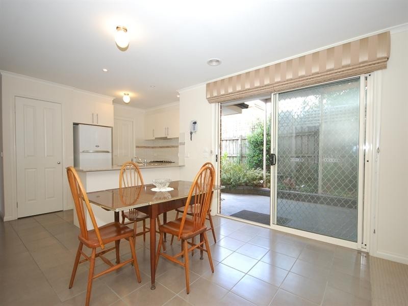 2/7 Russo Court, Kilsyth VIC 3137