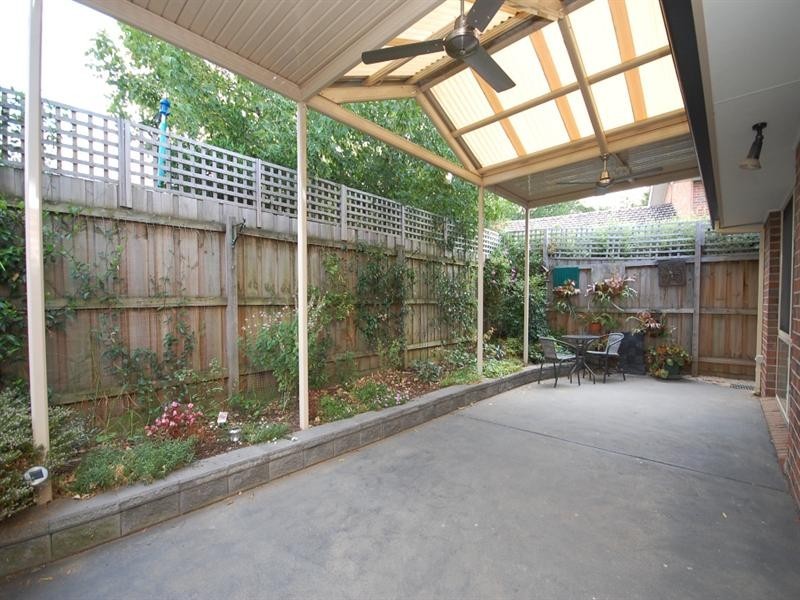 2/7 Russo Court, Kilsyth VIC 3137