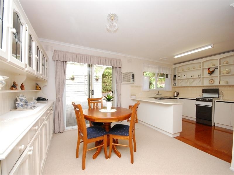 4 Loris Street, Silvan VIC 3795