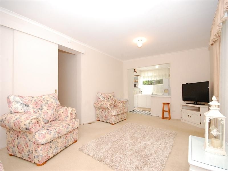 4 Loris Street, Silvan VIC 3795