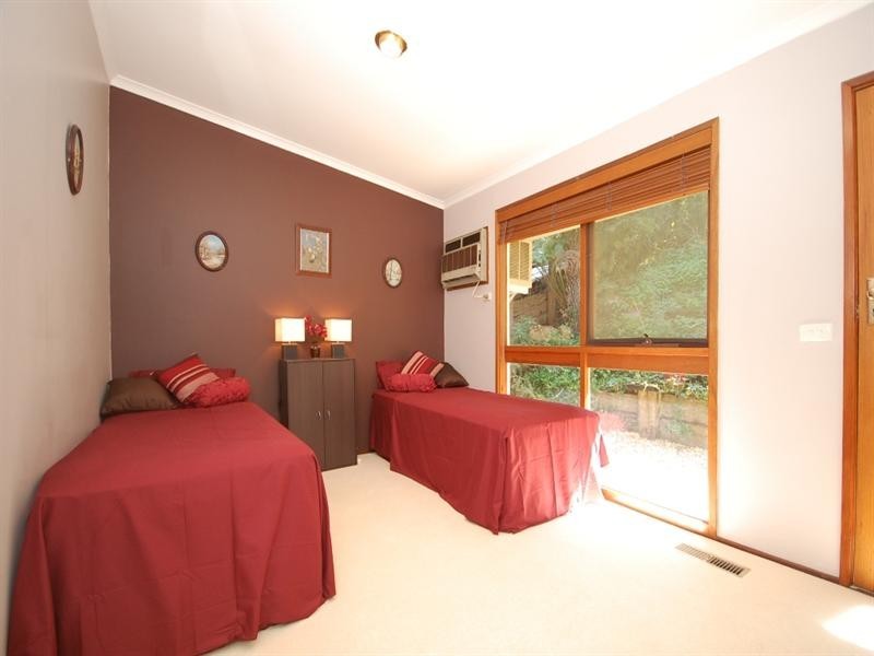 16 Joy Avenue, Mount Evelyn VIC 3796