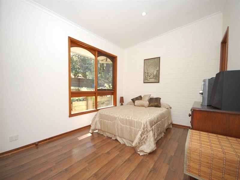 16 Joy Avenue, Mount Evelyn VIC 3796