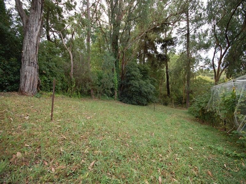 16 Joy Avenue, Mount Evelyn VIC 3796