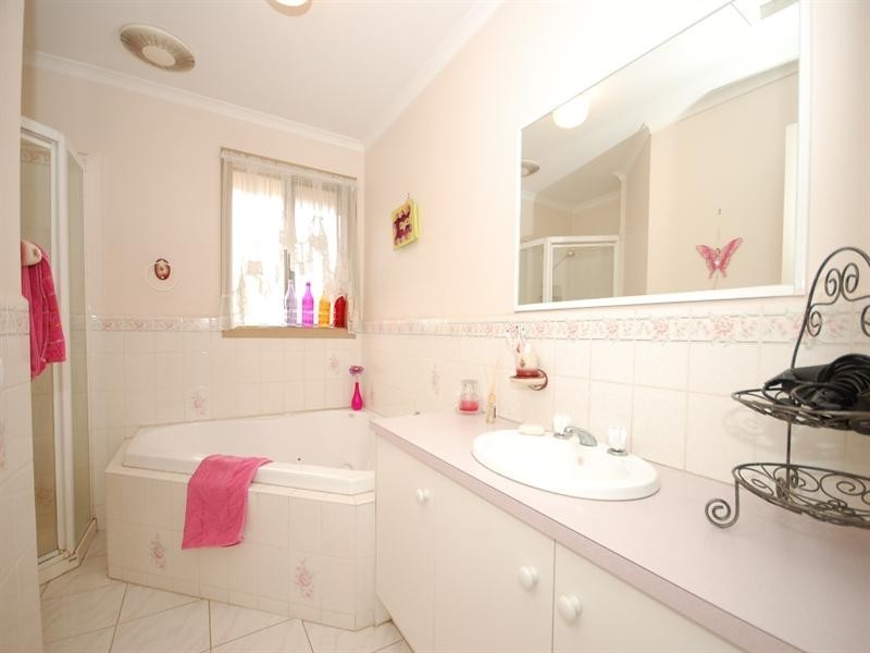 26 Mathew Place, Mount Evelyn VIC 3796