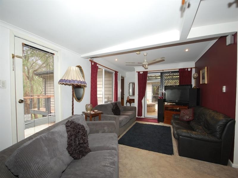 26-28 Oak Grove, Mount Evelyn VIC 3796