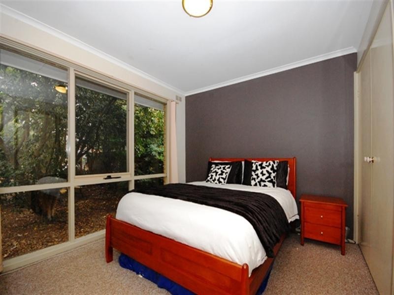 32 Churchill Drive, Mooroolbark VIC 3138