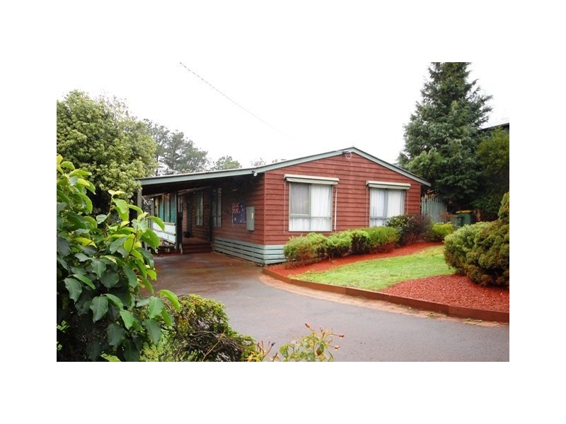 20 Loris Street, Silvan VIC 3795