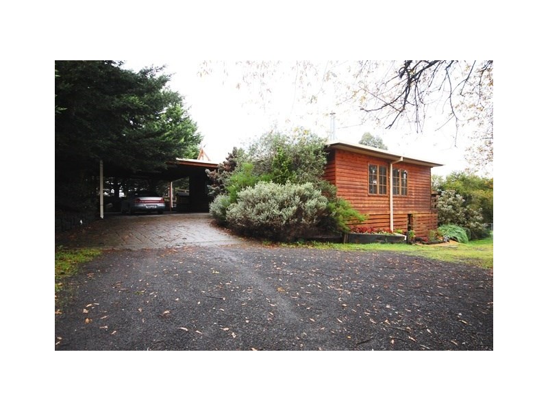 856 Warburton Highway, Seville East VIC 3139