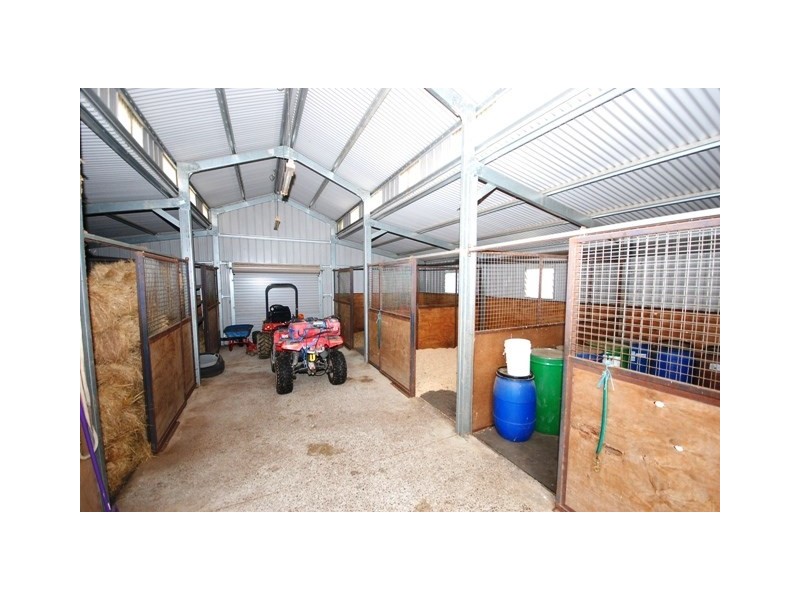 856 Warburton Highway, Seville East VIC 3139