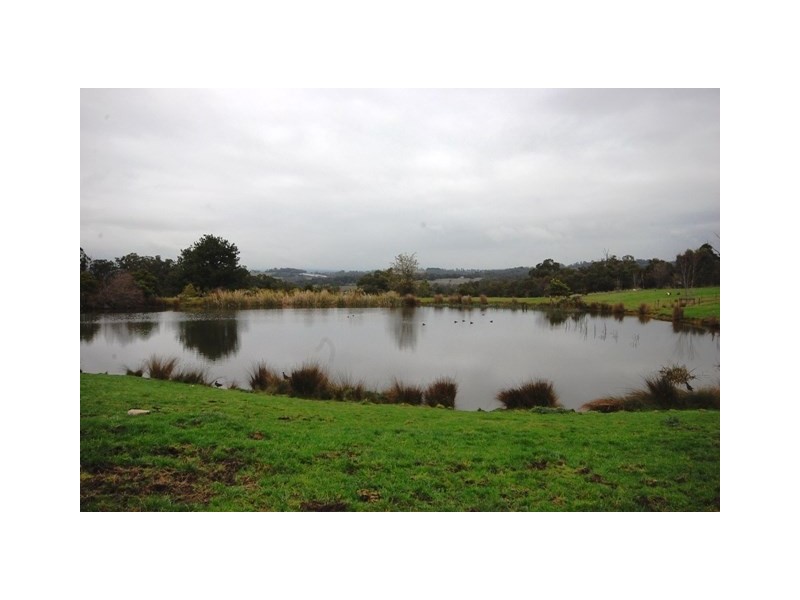 856 Warburton Highway, Seville East VIC 3139